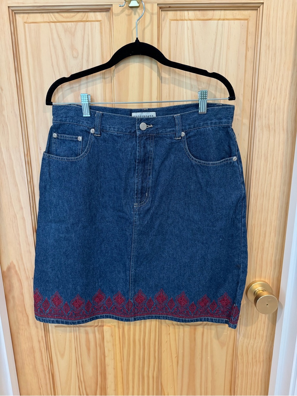 Vintage Y2K Women's Dark Blue Denim Skirt with Red Embroidered Hem